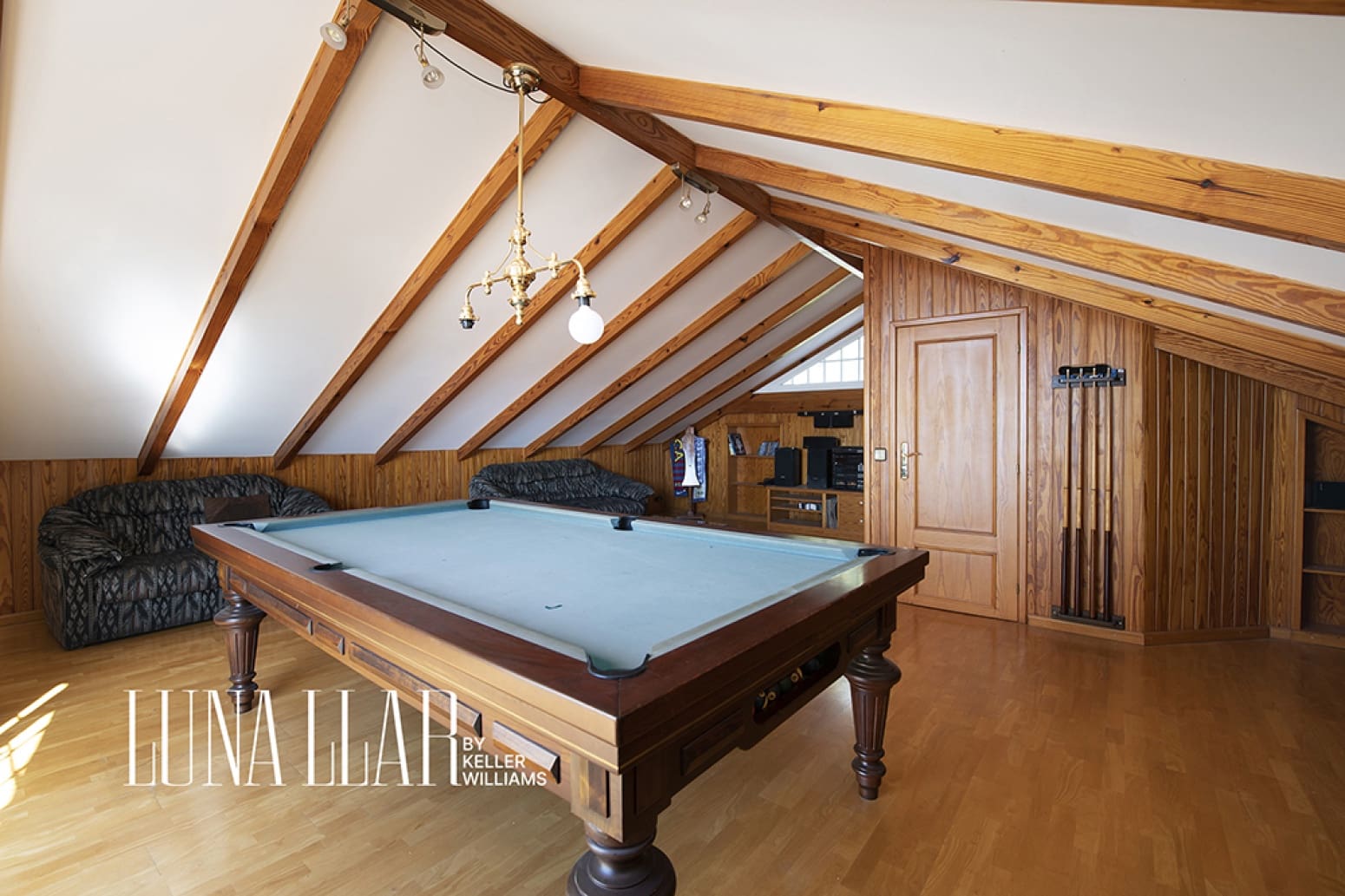 5 slaapkamer Villa te koop in Castelldefels met zwembad garage - € 1.259.000 (Ref: 10186598)