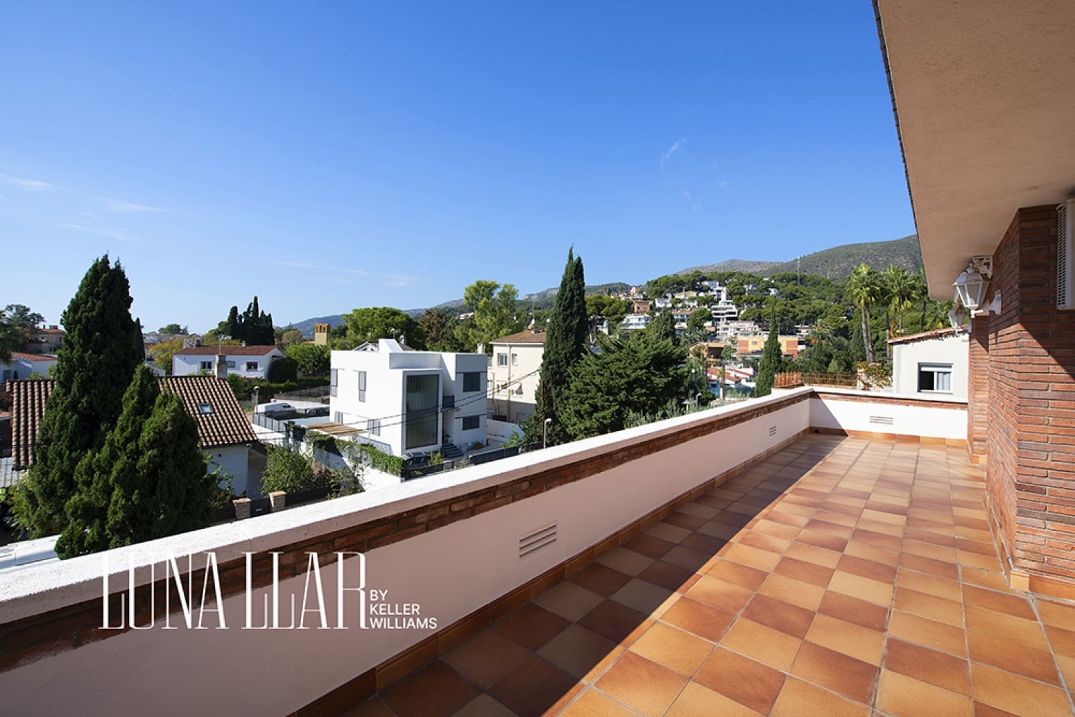 5 slaapkamer Villa te koop in Castelldefels met zwembad garage - € 1.259.000 (Ref: 10186598)