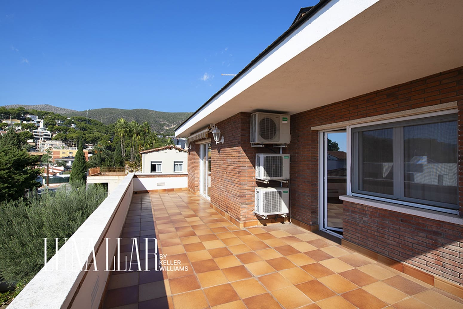 5 slaapkamer Villa te koop in Castelldefels met zwembad garage - € 1.259.000 (Ref: 10186598)