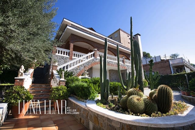 5 slaapkamer Villa te koop in Castelldefels met zwembad garage - € 1.259.000 (Ref: 10186598)