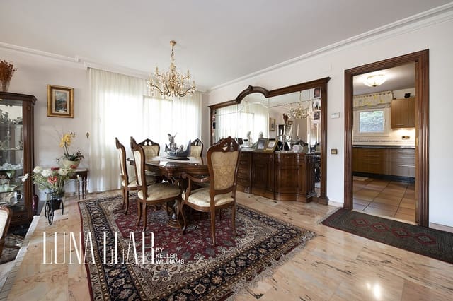 5 slaapkamer Villa te koop in Castelldefels met zwembad garage - € 1.259.000 (Ref: 10186598)