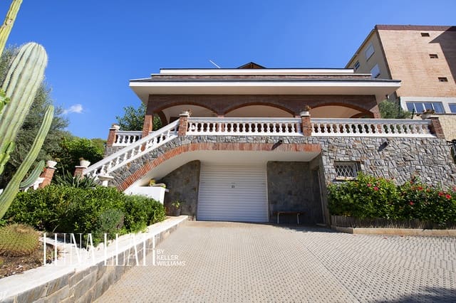 5 slaapkamer Villa te koop in Castelldefels met zwembad garage - € 1.259.000 (Ref: 10186598)