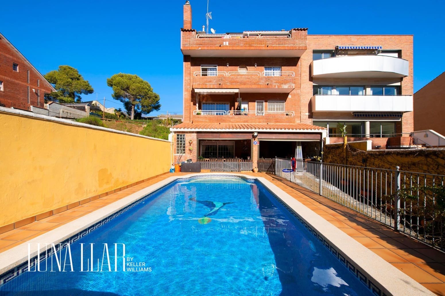 7 bedroom Villa for sale in Gava - € 995,000 (Ref: 7123174)