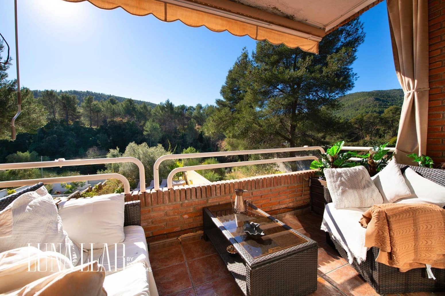 7 bedroom Villa for sale in Gava - € 995,000 (Ref: 7123174)