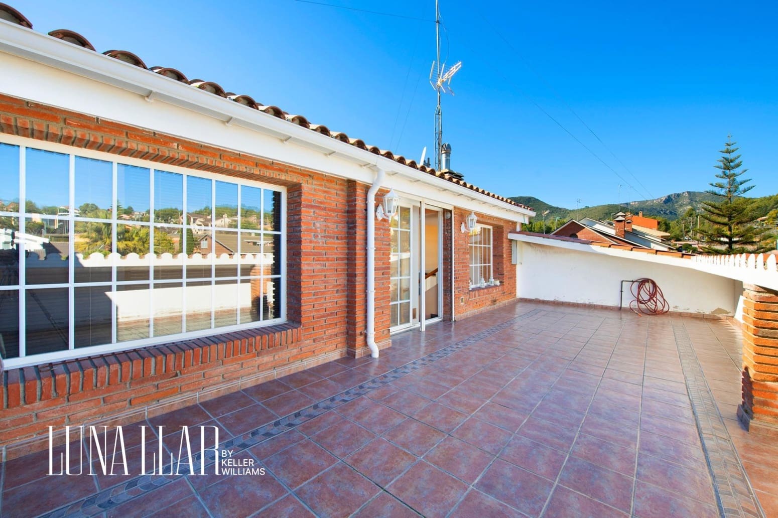 7 bedroom Villa for sale in Gava - € 995,000 (Ref: 7123174)
