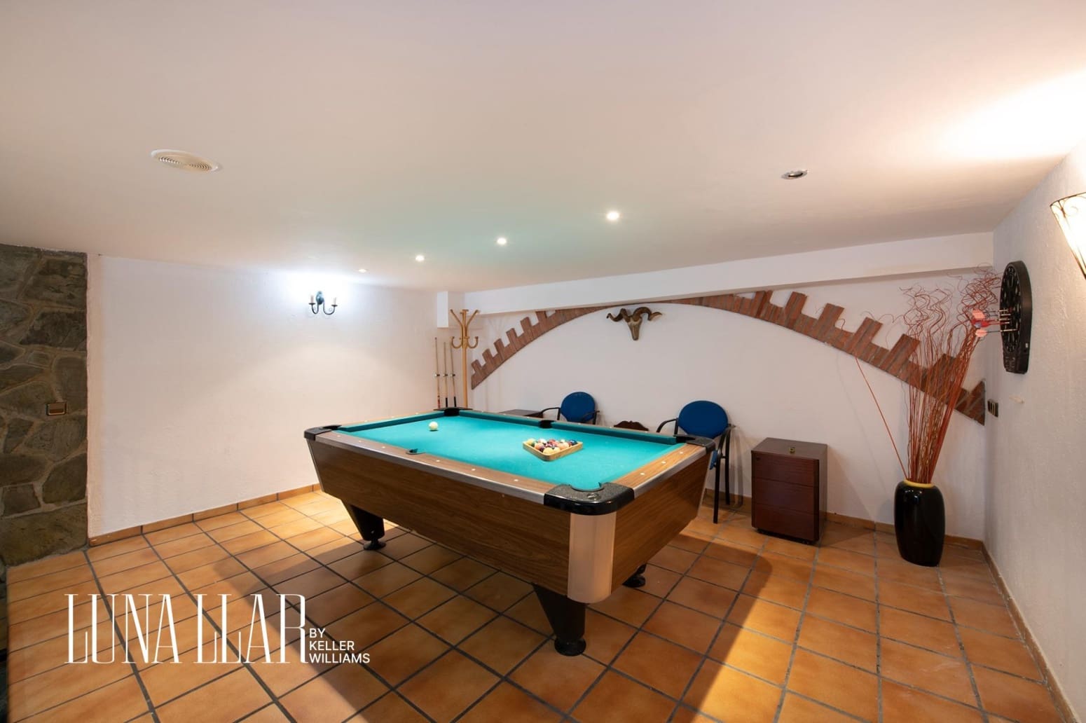 7 bedroom Villa for sale in Gava - € 995,000 (Ref: 7123174)