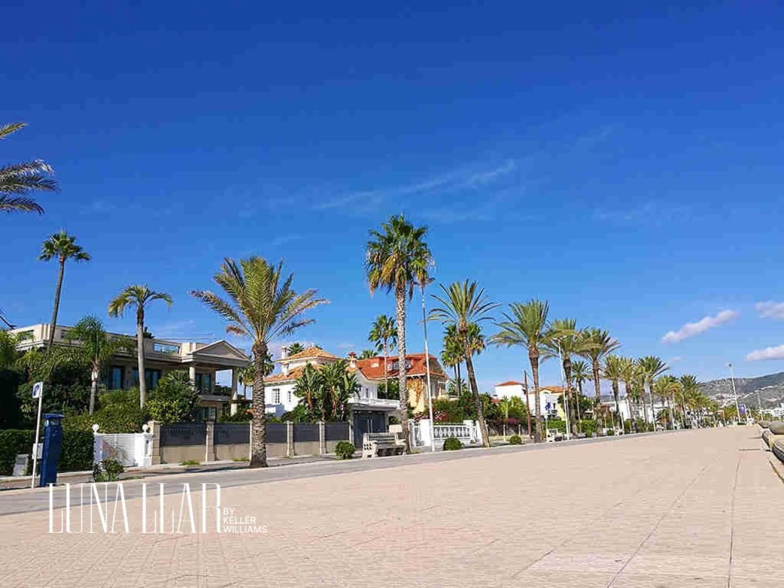4 bedroom Villa for sale in Sitges with garage - € 2,990,000 (Ref: 7848872)