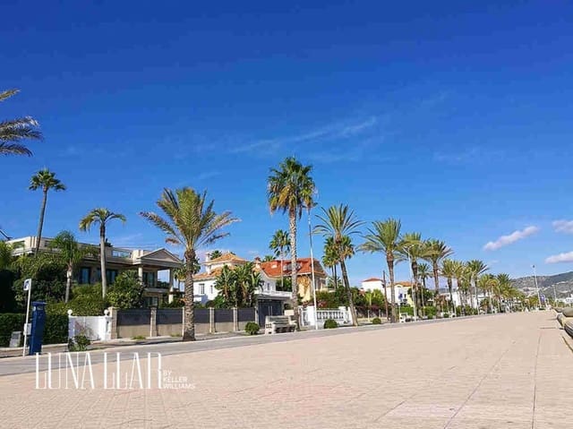 4 makuuhuone Huvila myytävänä paikassa Sitges mukana 
autotalli - 2 990 000 € (Ref: 7848872)