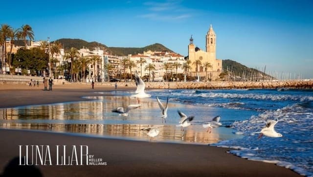 4 makuuhuone Huvila myytävänä paikassa Sitges mukana 
autotalli - 2 990 000 € (Ref: 7848872)