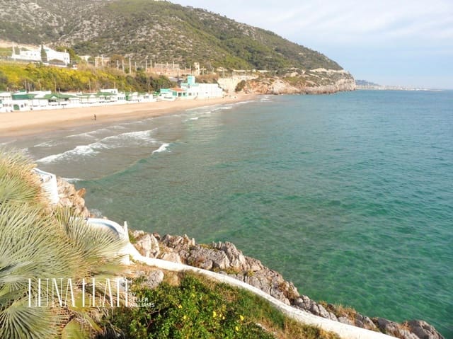 4 makuuhuone Huvila myytävänä paikassa Sitges mukana 
autotalli - 2 990 000 € (Ref: 7848872)