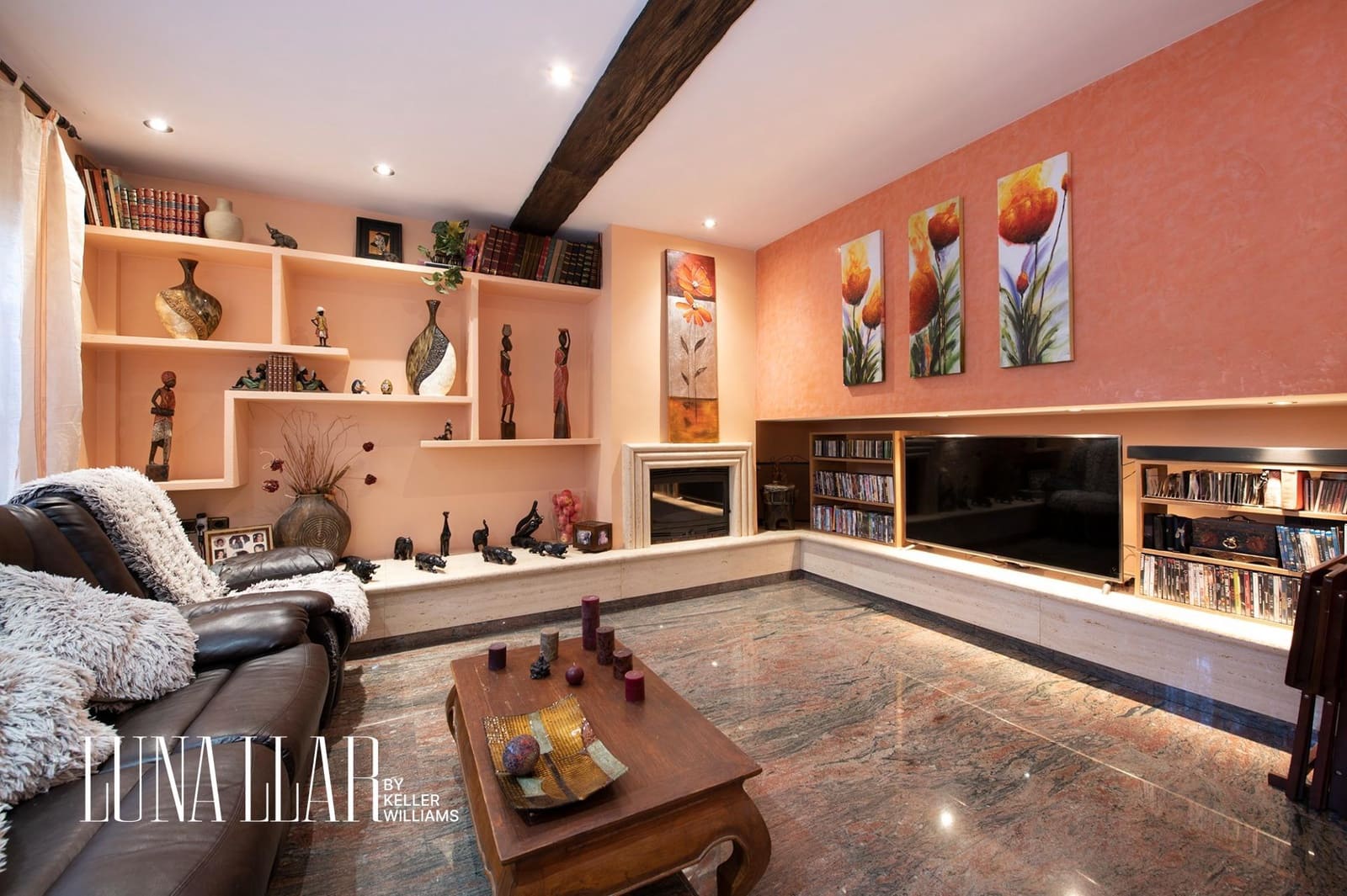 7 soveværelse Semi-Rækkehus til salg i Gava med swimmingpool garage - € 995.000 (Ref: 8921626)