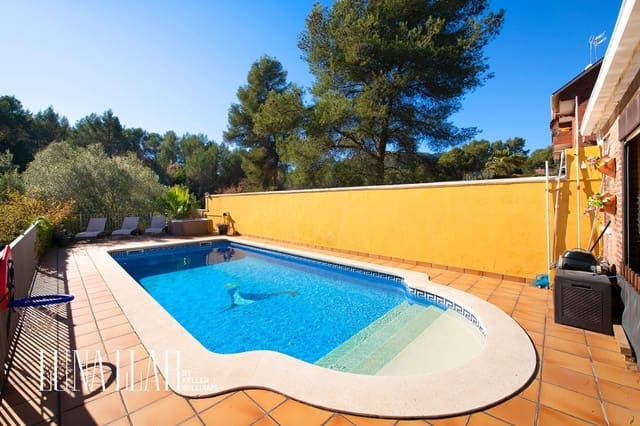 7 quarto Moradia Geminada para venda em Gavà com piscina garagem - 995 000 € (Ref: 8921626)