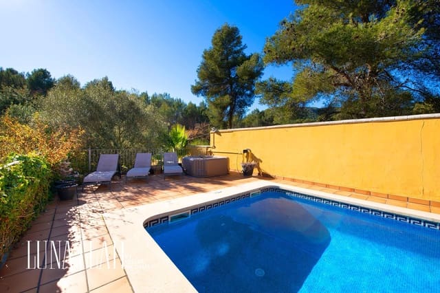 7 quarto Moradia Geminada para venda em Gavà com piscina garagem - 995 000 € (Ref: 8921626)