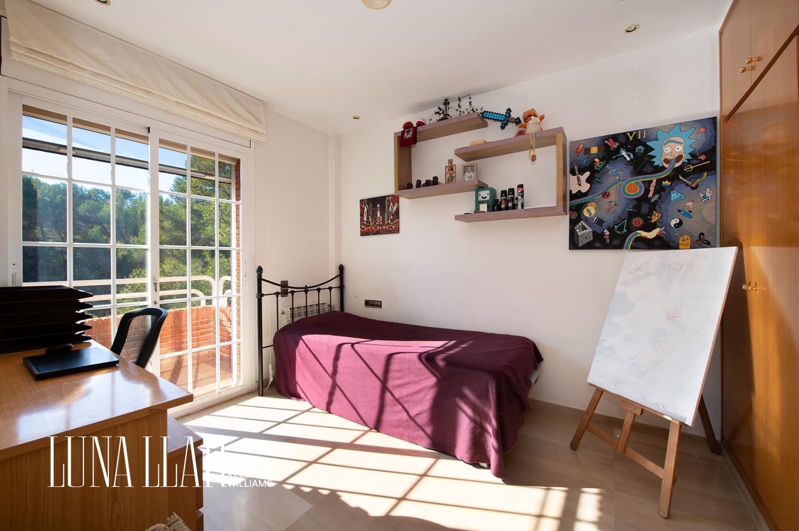 7 soveværelse Semi-Rækkehus til salg i Gava med swimmingpool garage - € 995.000 (Ref: 8921626)