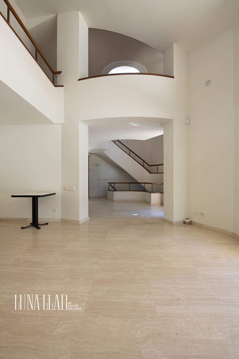 6 soveværelse Villa til salg i Gava med swimmingpool - € 6.000.000 (Ref: 8921630)