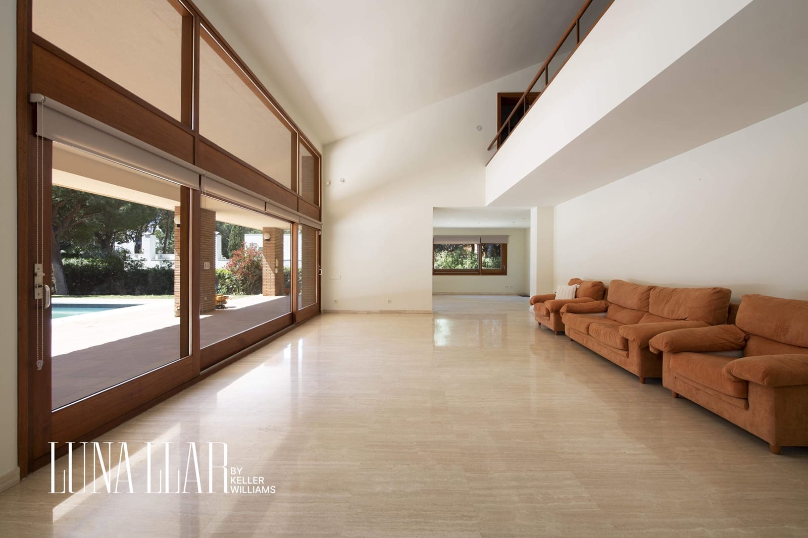 6 soveværelse Villa til salg i Gava med swimmingpool - € 6.000.000 (Ref: 8921630)