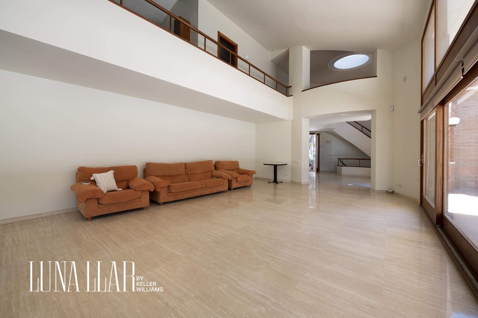 6 soveværelse Villa til salg i Gava med swimmingpool - € 6.000.000 (Ref: 8921630)