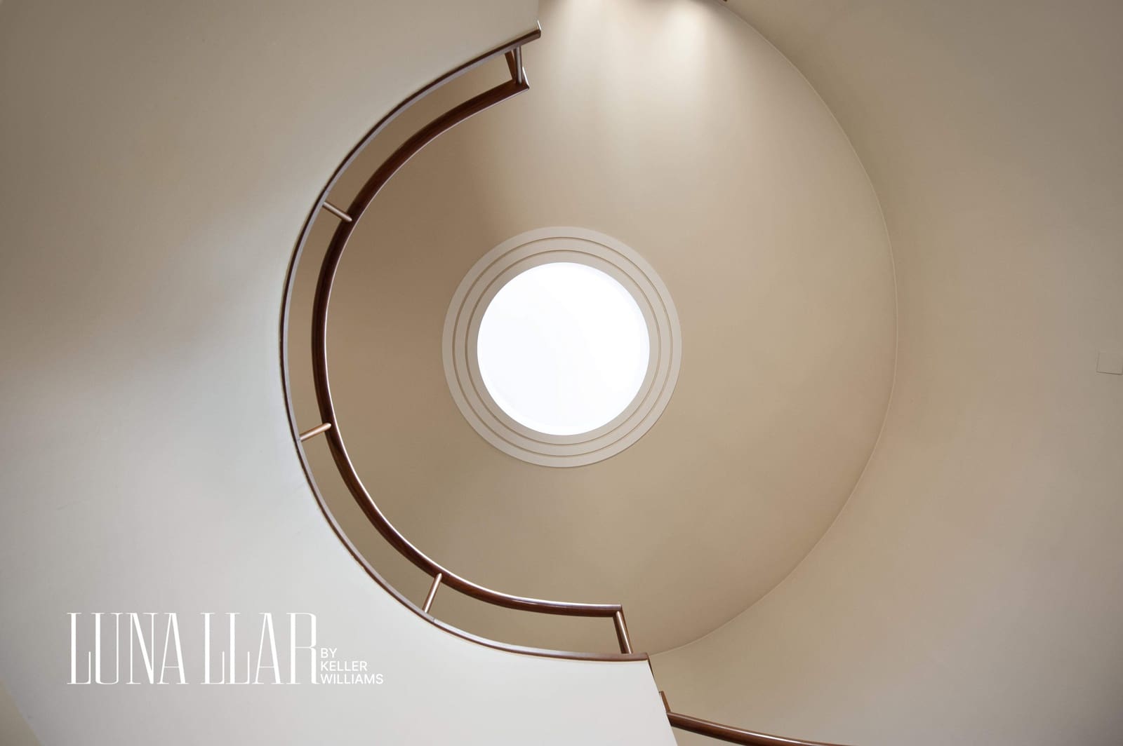 6 soveværelse Villa til salg i Gava med swimmingpool - € 6.000.000 (Ref: 8921630)