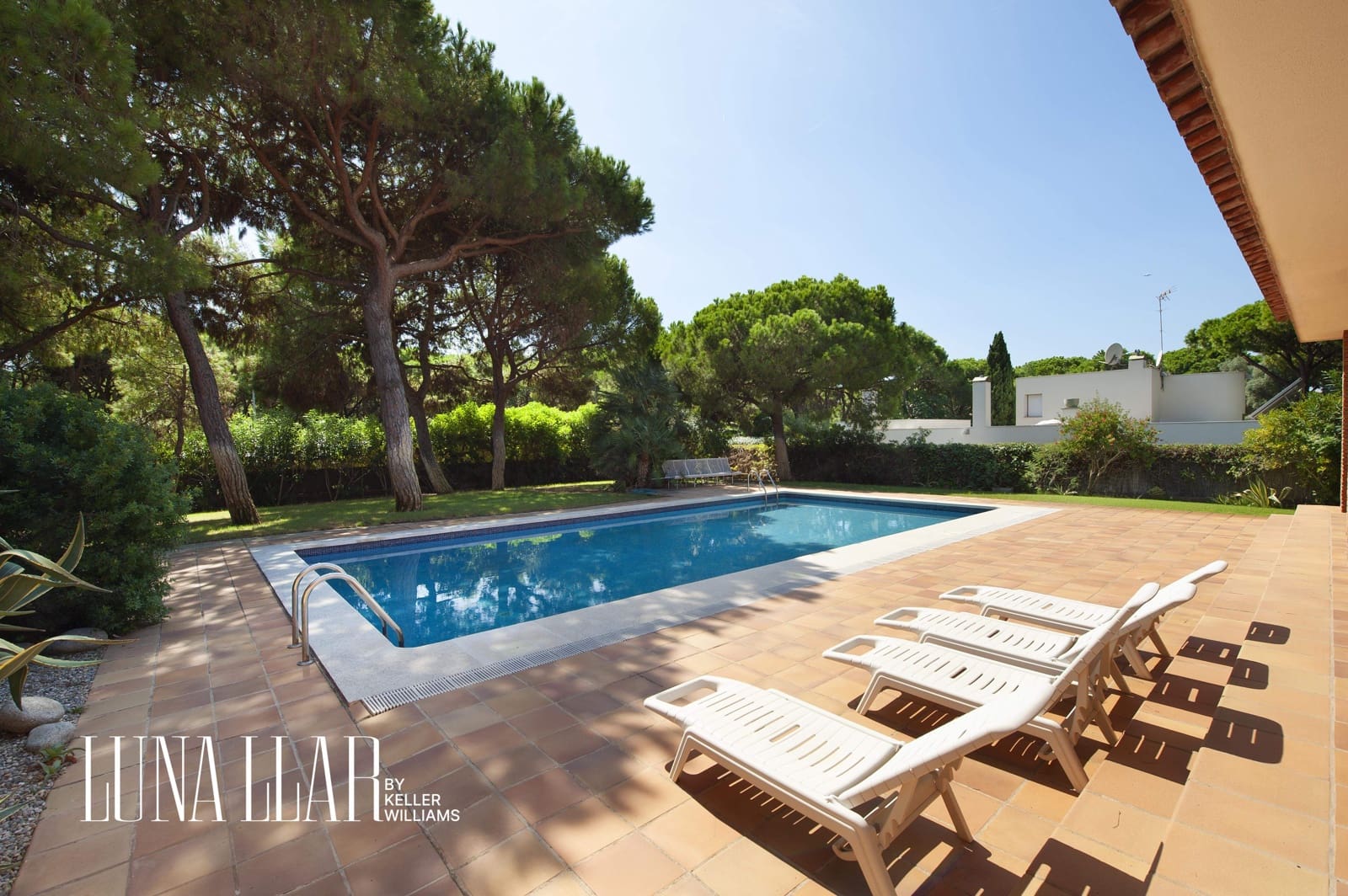 6 soveværelse Villa til salg i Gava med swimmingpool - € 6.000.000 (Ref: 8921630)