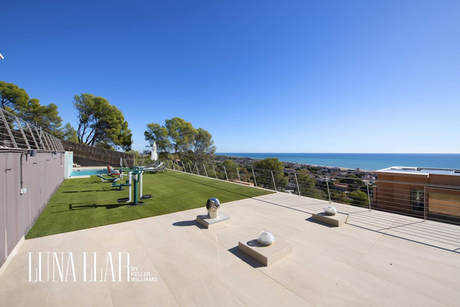 10 soveværelse Villa til salg i Castelldefels med swimmingpool - € 7.900.000 (Ref: 8921635)