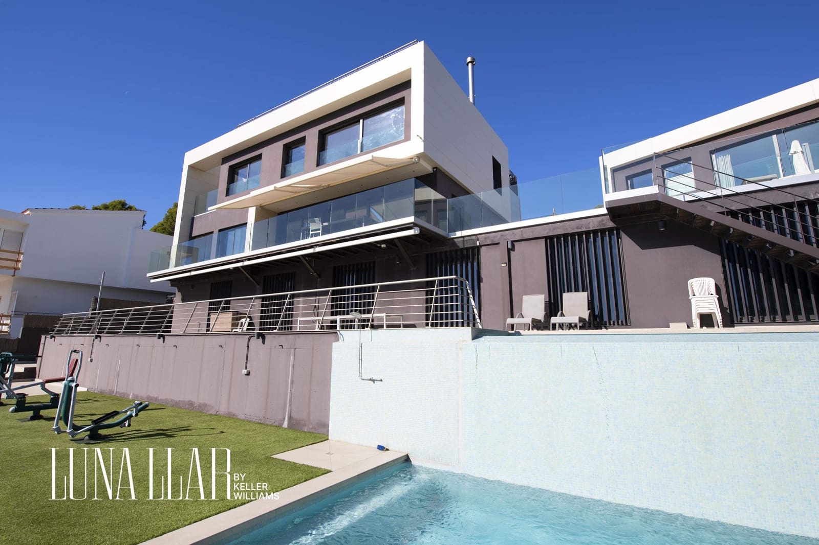 10 soveværelse Villa til salg i Castelldefels med swimmingpool - € 7.900.000 (Ref: 8921635)