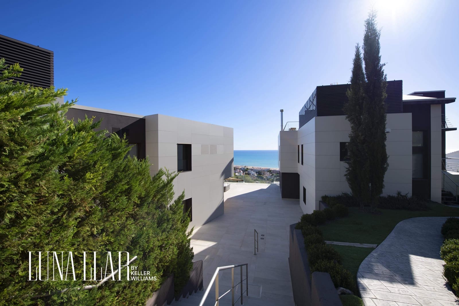 10 soveværelse Villa til salg i Castelldefels med swimmingpool - € 7.900.000 (Ref: 8921635)