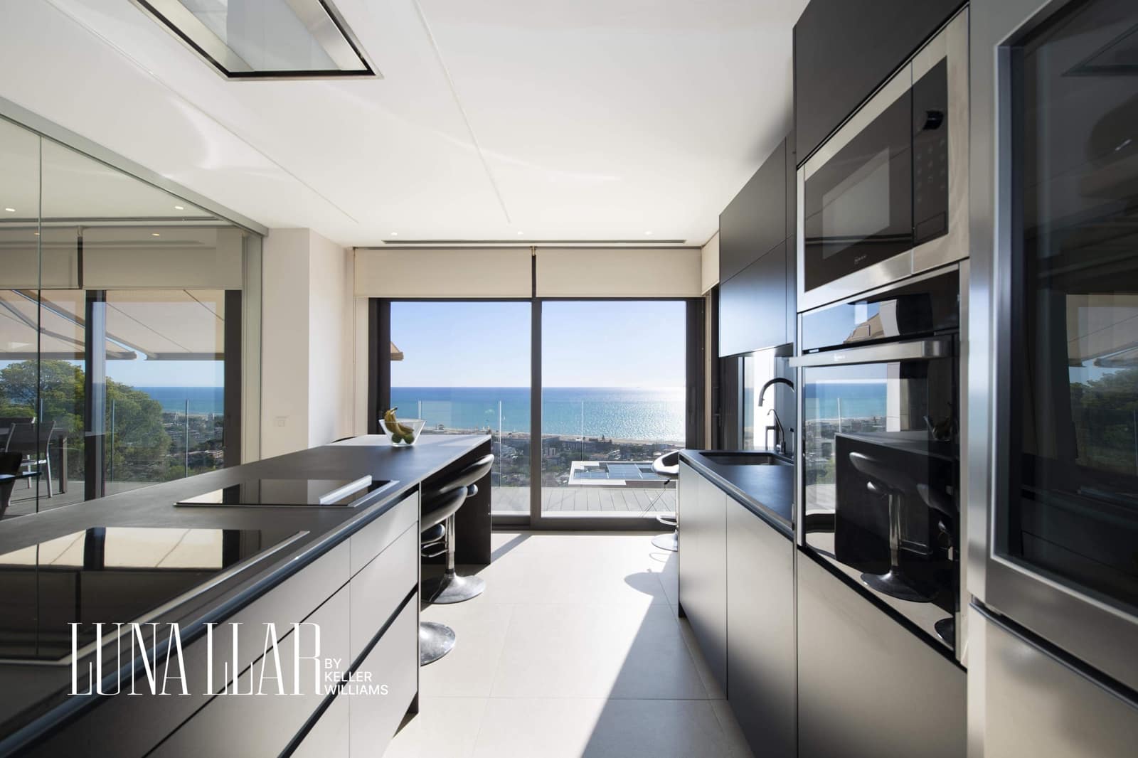 10 soveværelse Villa til salg i Castelldefels med swimmingpool - € 7.900.000 (Ref: 8921635)