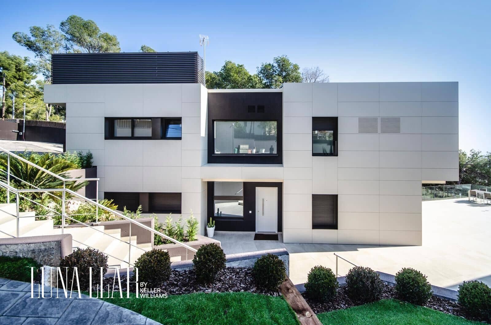 10 soveværelse Villa til salg i Castelldefels med swimmingpool - € 7.900.000 (Ref: 8921635)