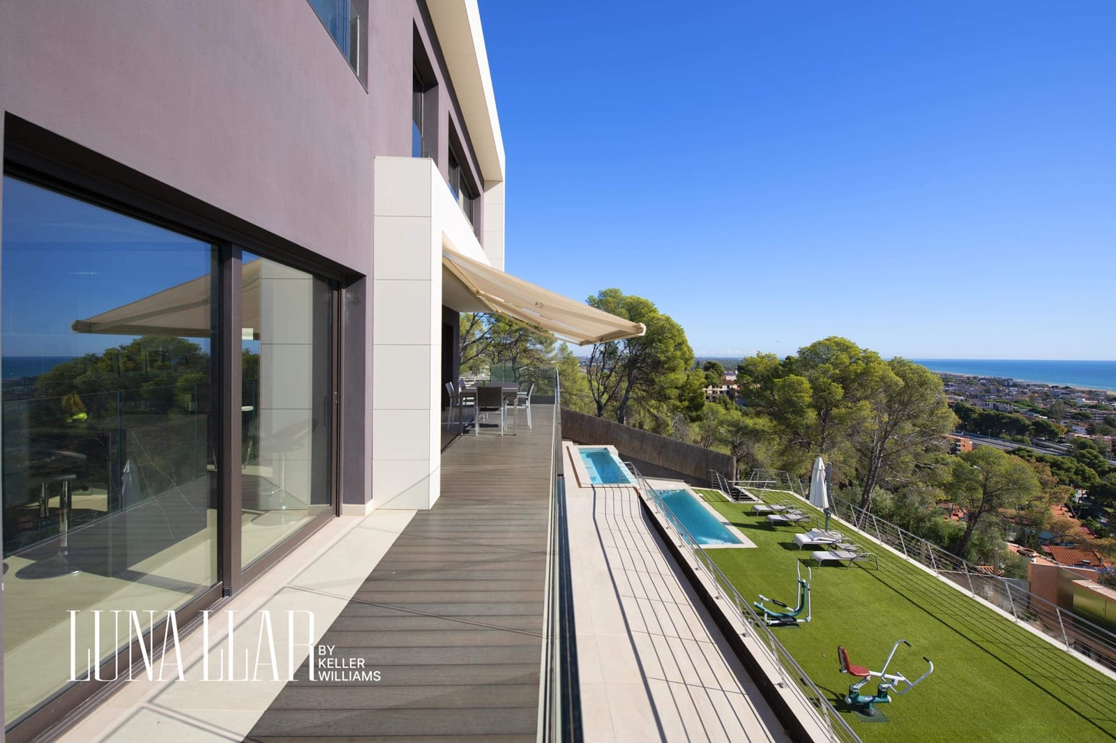 10 soveværelse Villa til salg i Castelldefels med swimmingpool - € 7.900.000 (Ref: 8921635)