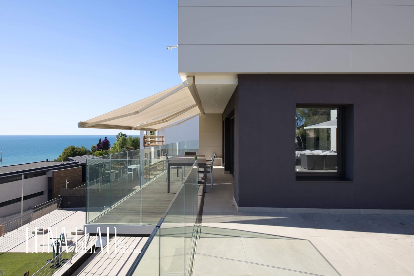 10 soveværelse Villa til salg i Castelldefels med swimmingpool - € 7.900.000 (Ref: 8921635)