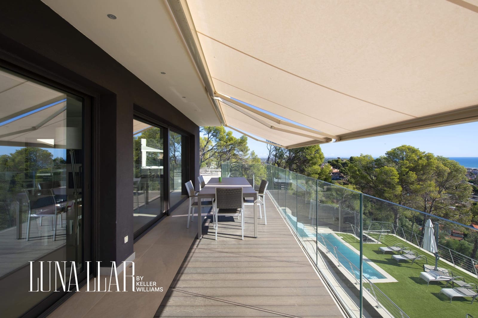 10 soveværelse Villa til salg i Castelldefels med swimmingpool - € 7.900.000 (Ref: 8921635)