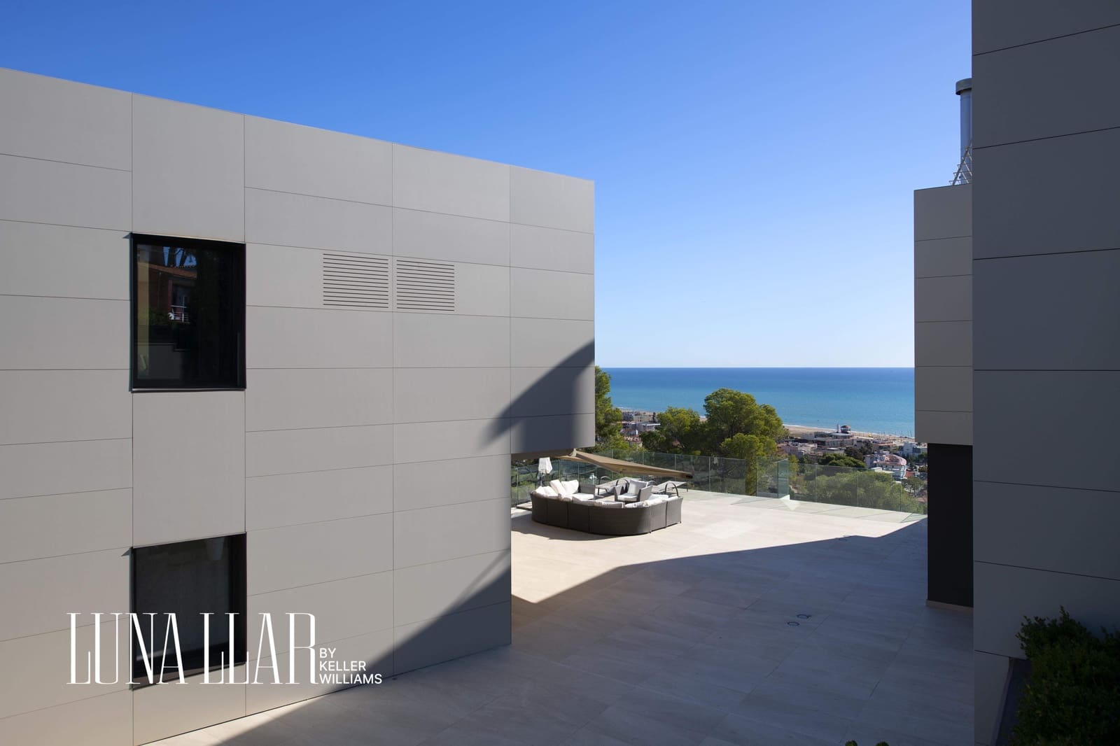 10 soveværelse Villa til salg i Castelldefels med swimmingpool - € 7.900.000 (Ref: 8921635)