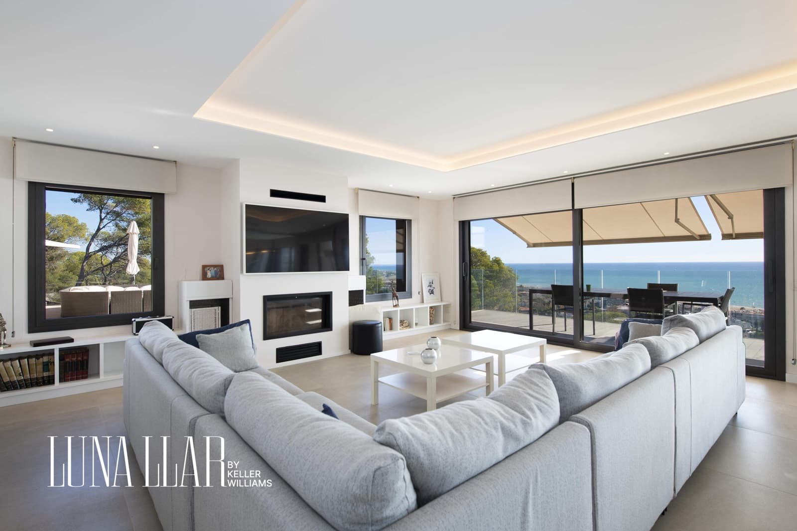 10 soveværelse Villa til salg i Castelldefels med swimmingpool - € 7.900.000 (Ref: 8921635)