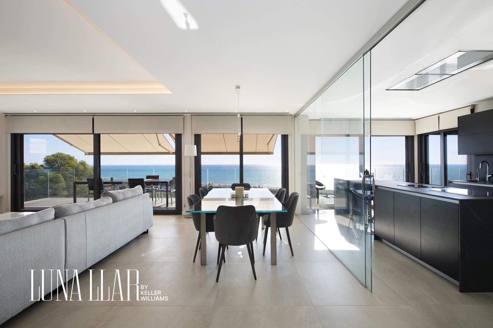 10 soveværelse Villa til salg i Castelldefels med swimmingpool - € 7.900.000 (Ref: 8921635)