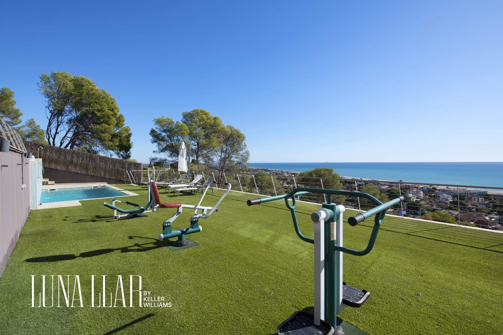 10 soveværelse Villa til salg i Castelldefels med swimmingpool - € 7.900.000 (Ref: 8921635)