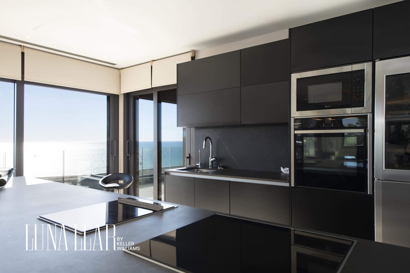 10 soveværelse Villa til salg i Castelldefels med swimmingpool - € 7.900.000 (Ref: 8921635)