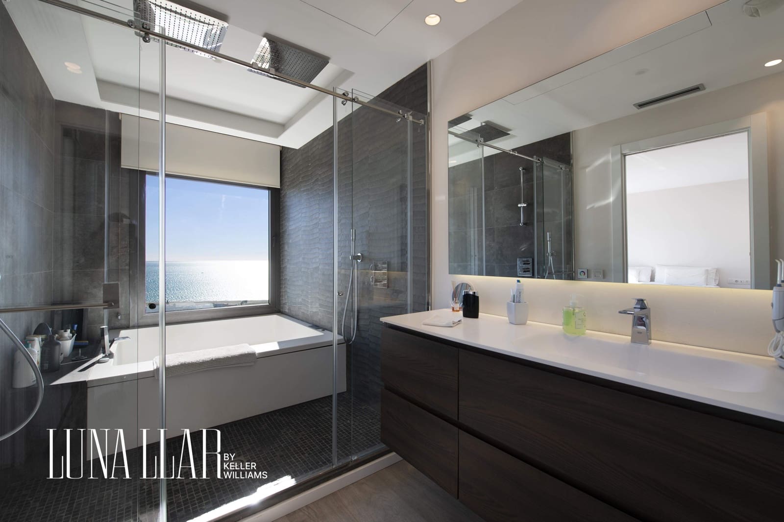 10 soveværelse Villa til salg i Castelldefels med swimmingpool - € 7.900.000 (Ref: 8921635)