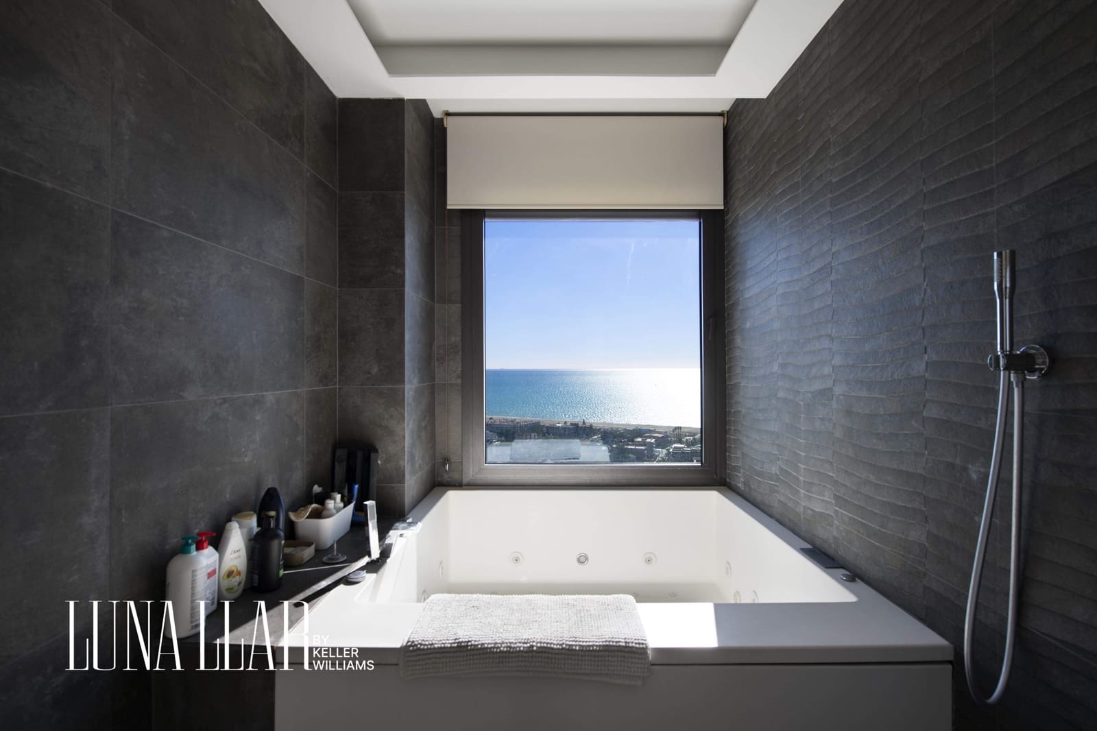 10 soveværelse Villa til salg i Castelldefels med swimmingpool - € 7.900.000 (Ref: 8921635)