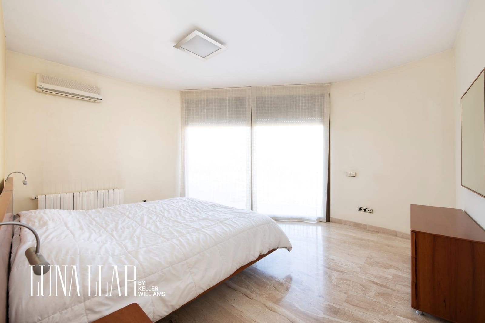 5 soverom Villa til salgs i Gava med garasje - € 589 000 (Ref: 8921636)