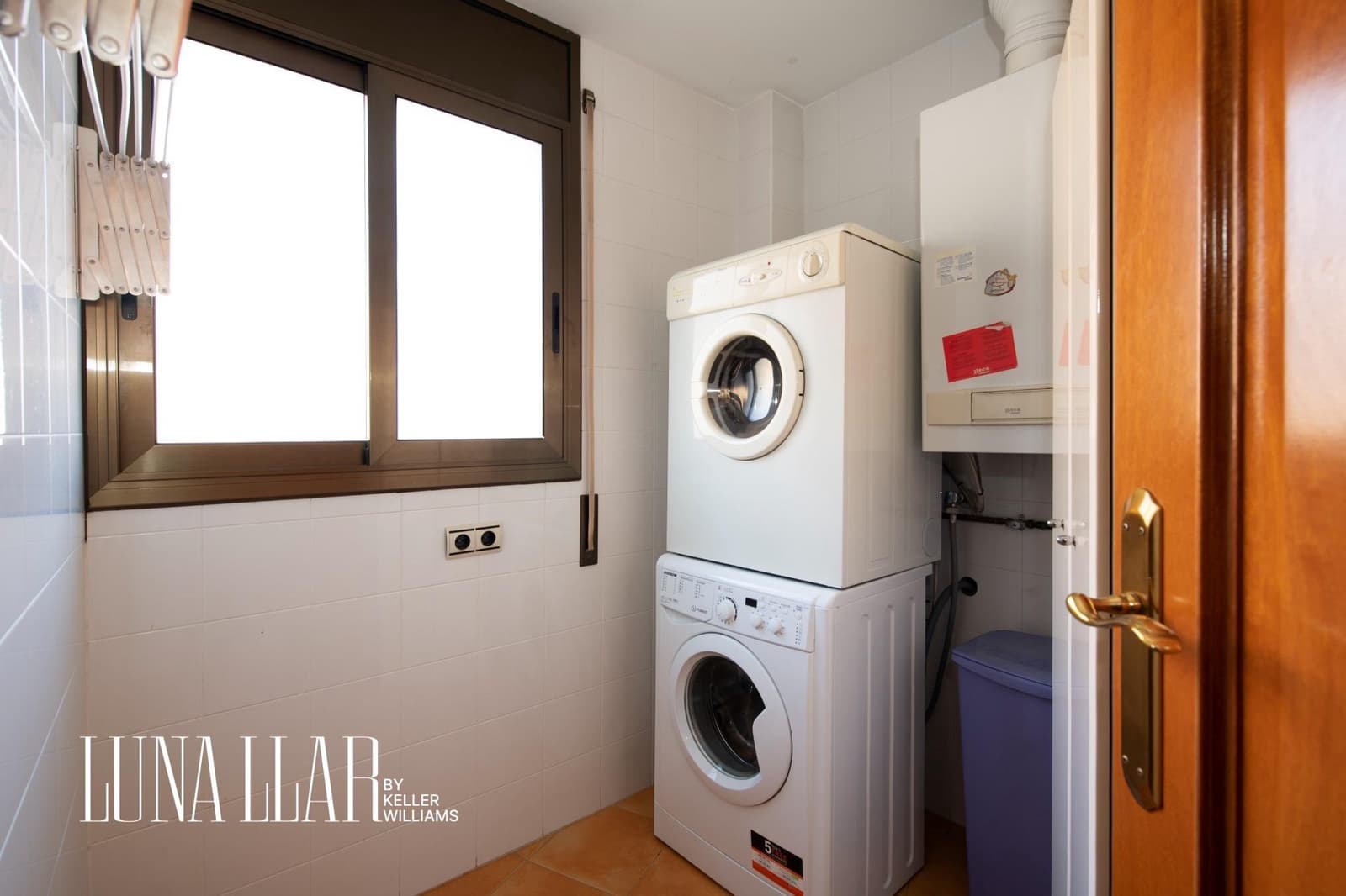 5 soverom Villa til salgs i Gava med garasje - € 589 000 (Ref: 8921636)