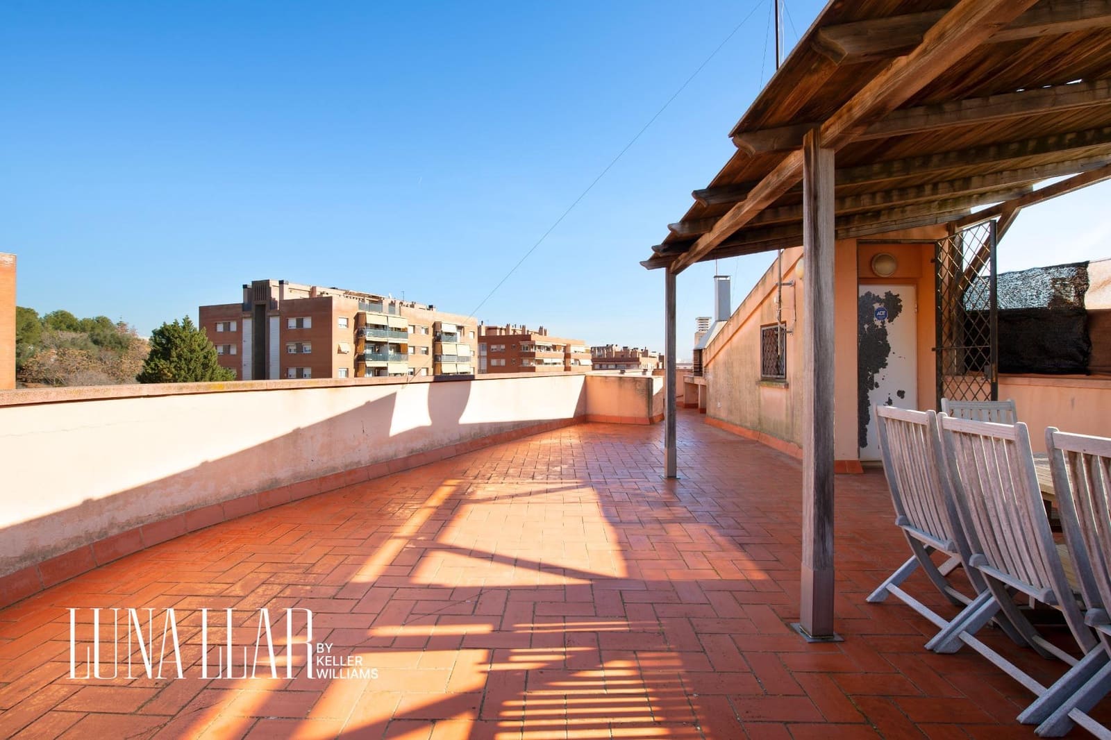 5 soverom Villa til salgs i Gava med garasje - € 589 000 (Ref: 8921636)