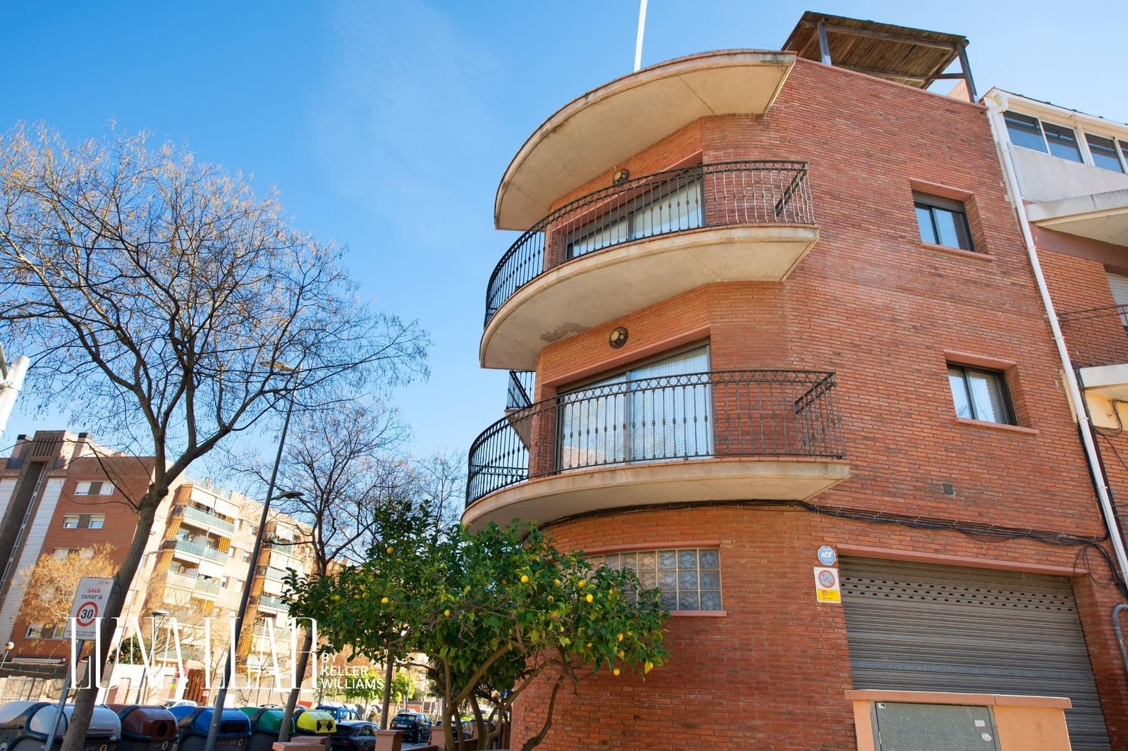 5 soverom Villa til salgs i Gava med garasje - € 589 000 (Ref: 8921636)