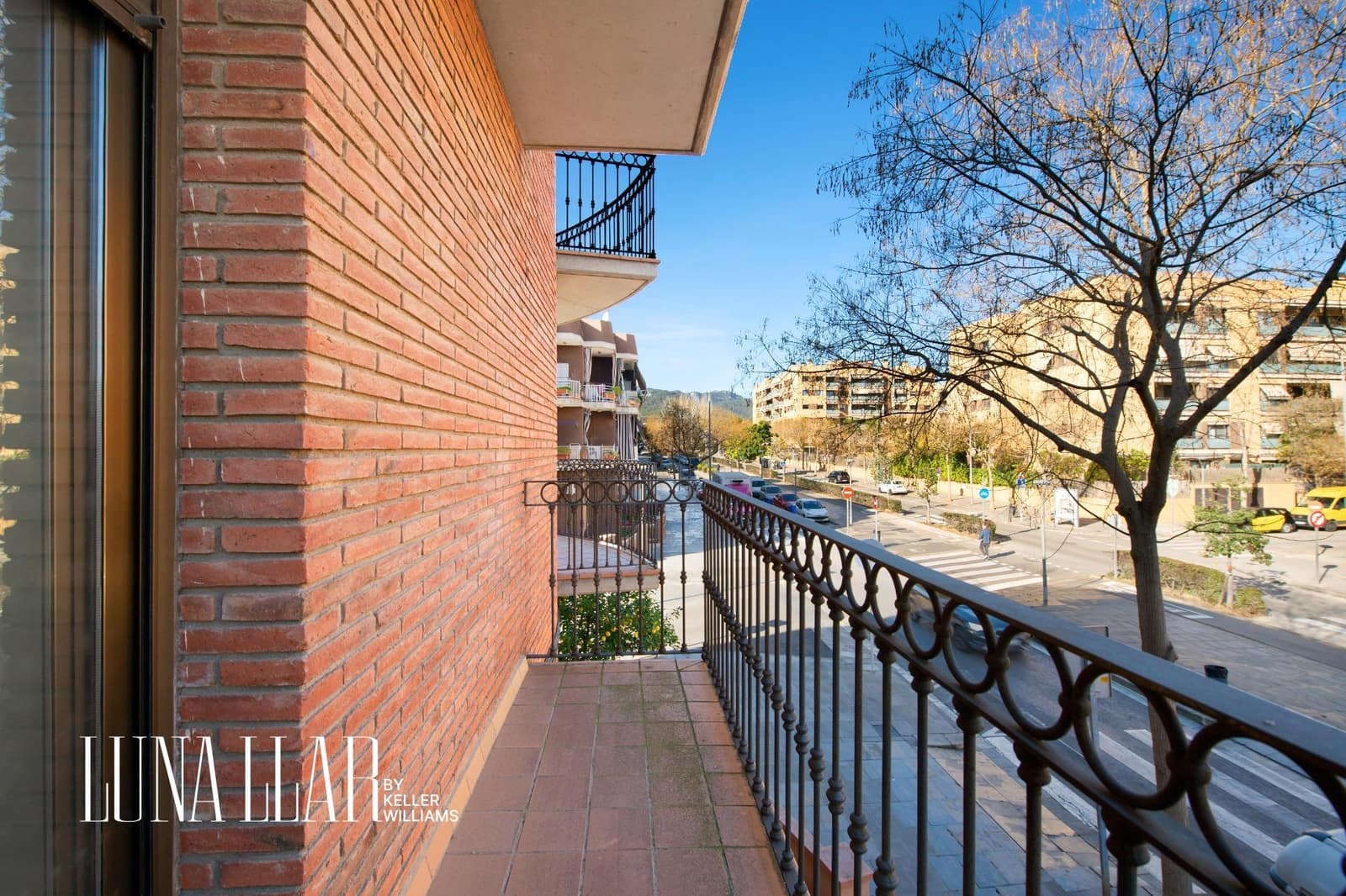 5 soverom Villa til salgs i Gava med garasje - € 589 000 (Ref: 8921636)