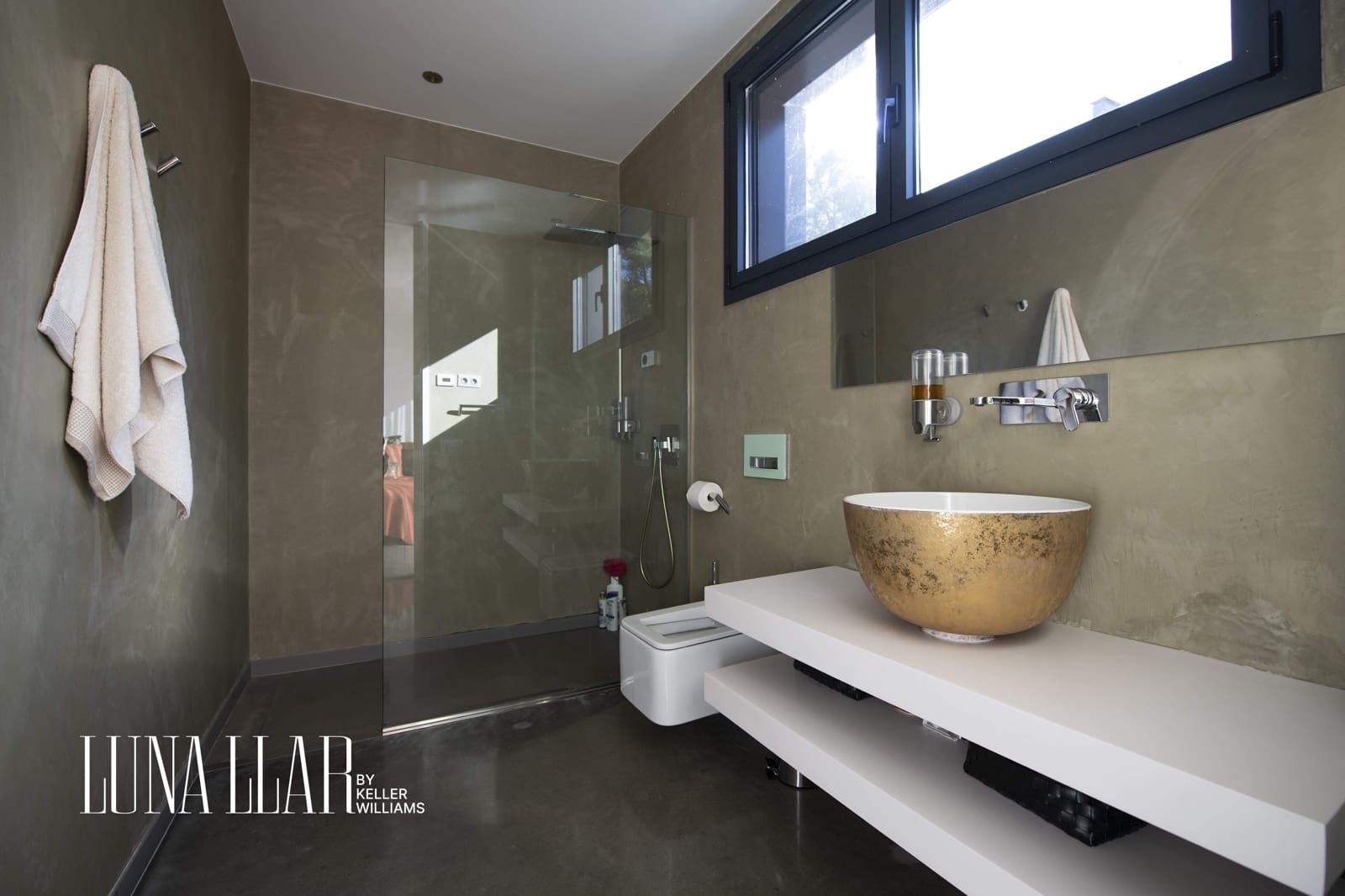 5 sypialnia Willa na sprzedaż w Castelldefels z basenem garażem - 2 400 000 € (Ref: 8921637)