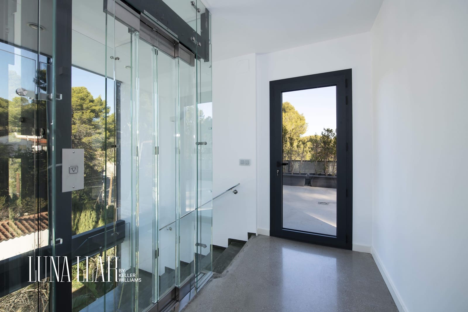 5 sypialnia Willa na sprzedaż w Castelldefels z basenem garażem - 2 400 000 € (Ref: 8921637)