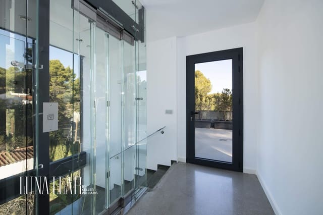 5 makuuhuone Huvila myytävänä paikassa Castelldefels mukana uima-altaan 
autotalli - 2 400 000 € (Ref: 8921637)