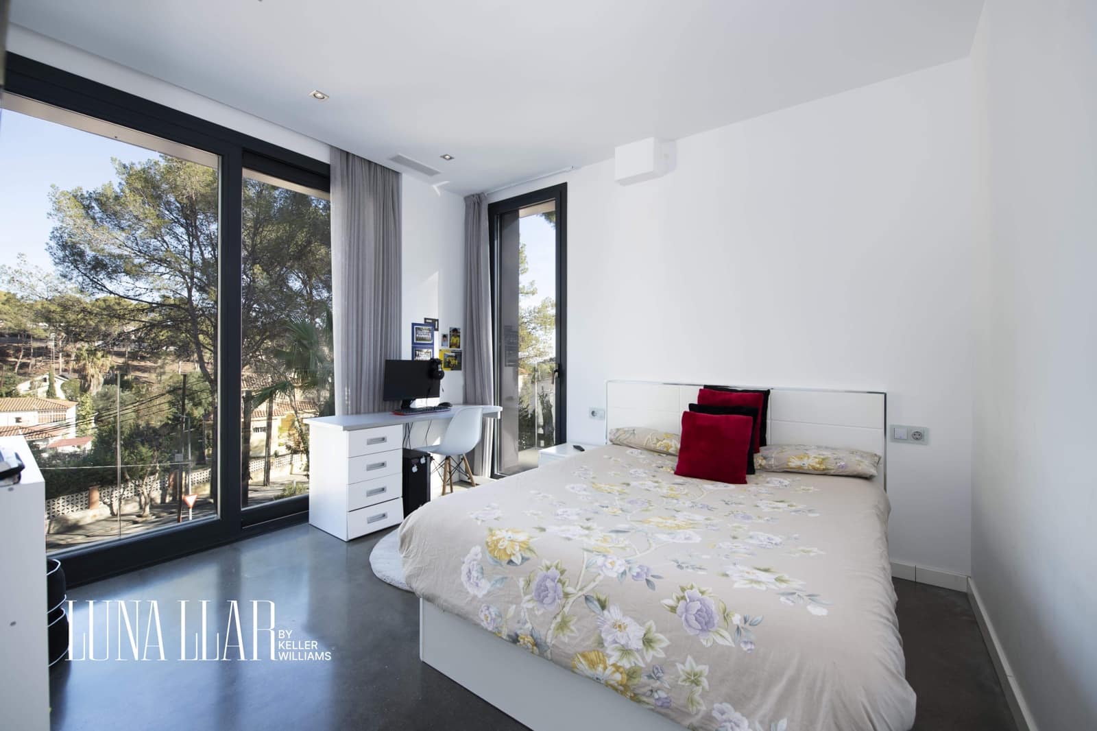 5 sypialnia Willa na sprzedaż w Castelldefels z basenem garażem - 2 400 000 € (Ref: 8921637)