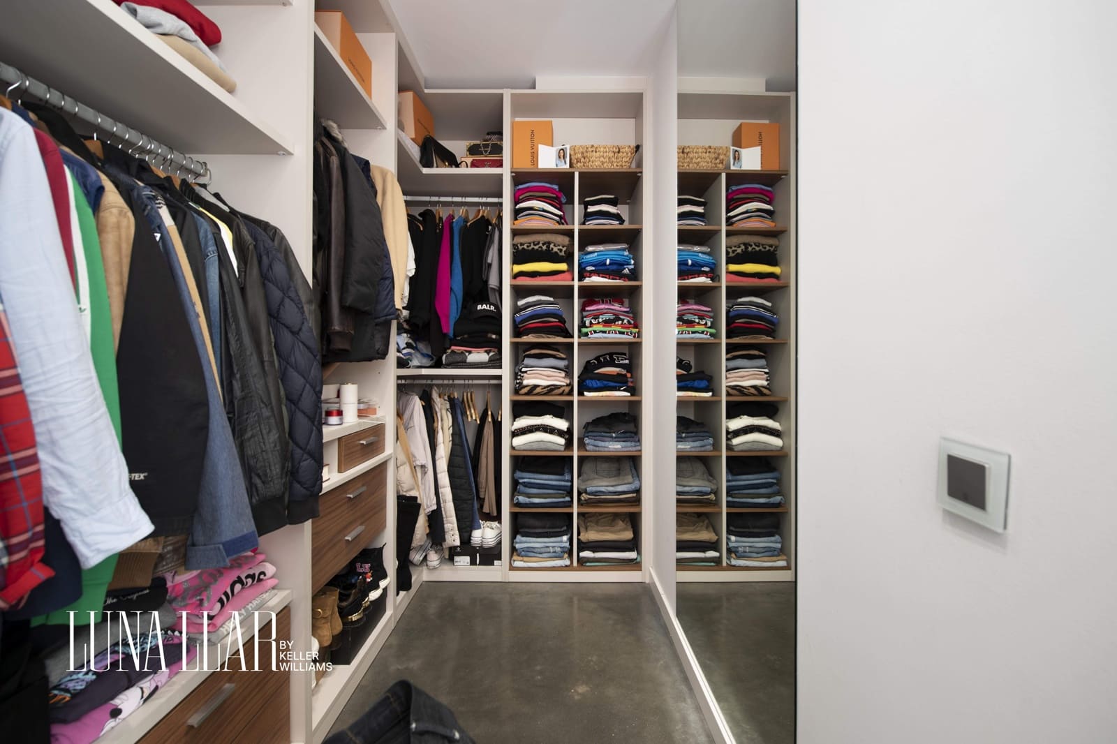 5 sypialnia Willa na sprzedaż w Castelldefels z basenem garażem - 2 400 000 € (Ref: 8921637)