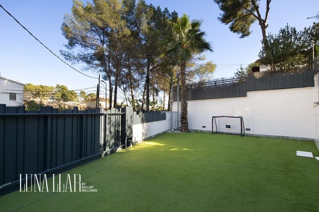 5 makuuhuone Huvila myytävänä paikassa Castelldefels mukana uima-altaan 
autotalli - 2 400 000 € (Ref: 8921637)