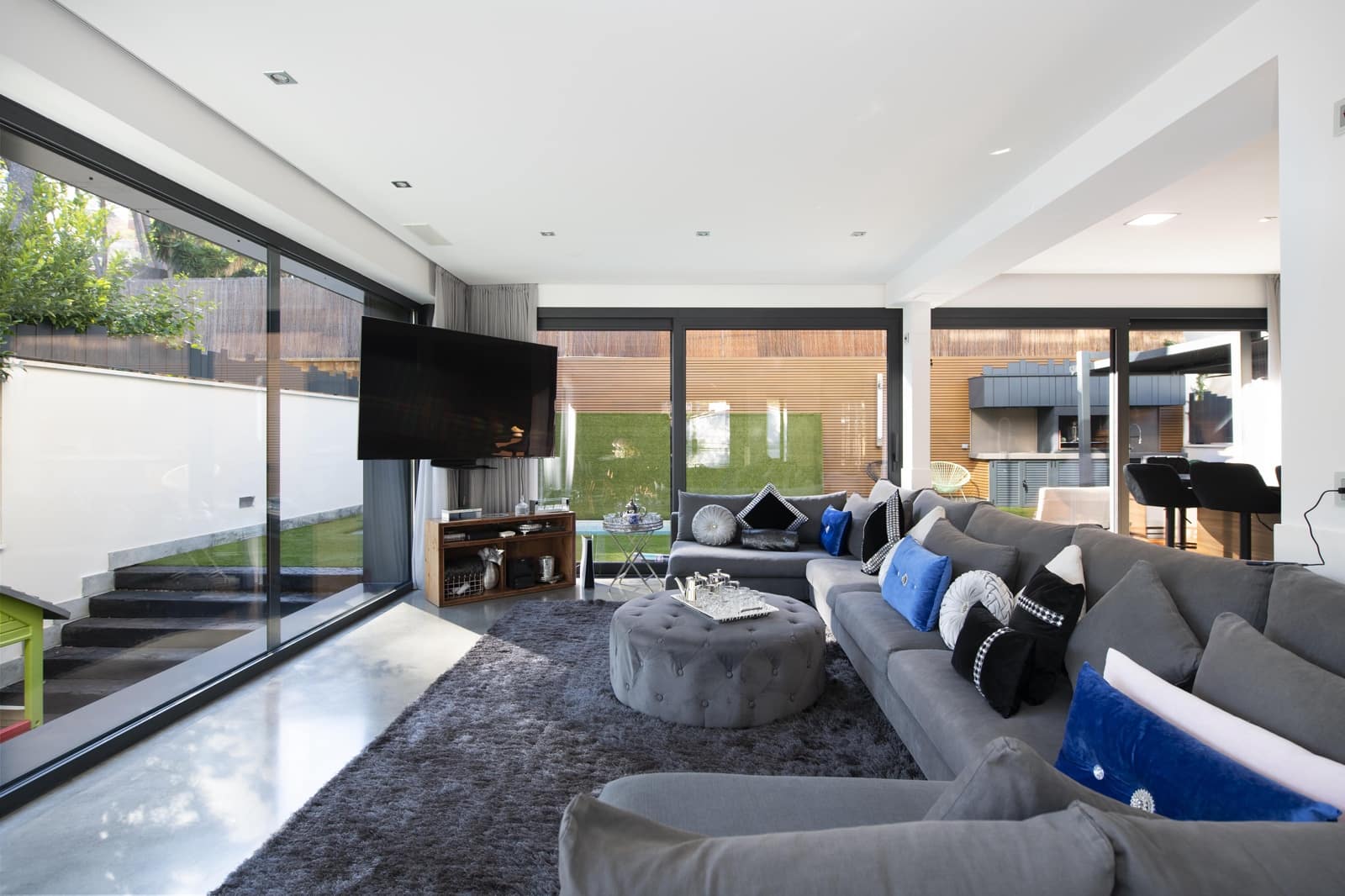 5 sypialnia Willa na sprzedaż w Castelldefels z basenem garażem - 2 400 000 € (Ref: 8921637)